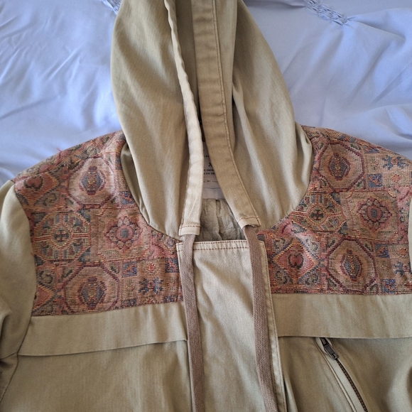 FREE PEOPLE Tapestry Canvas Jacket Runs Large - Picture 6 of 12